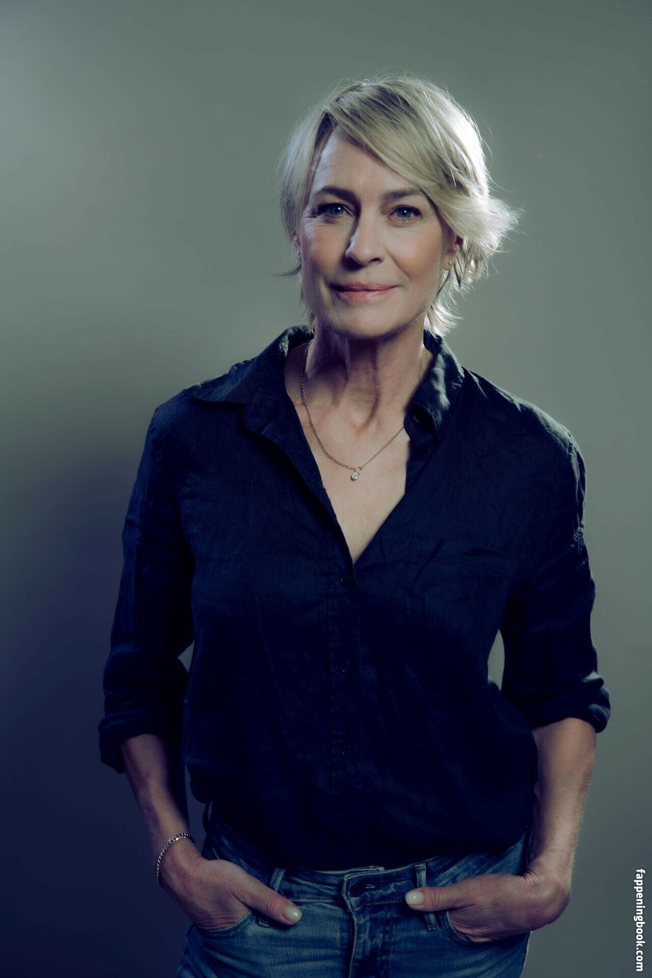 Robin Wright Onlyfans Nude Leaked Photos photo leak 7 of 47
