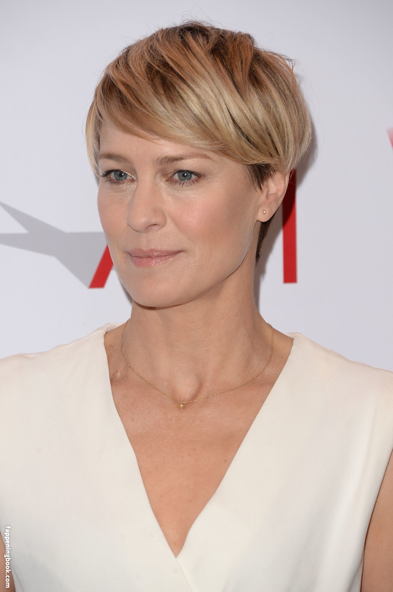 Robin Wright Onlyfans Nude Leaked Photos photo leak 31 of 47