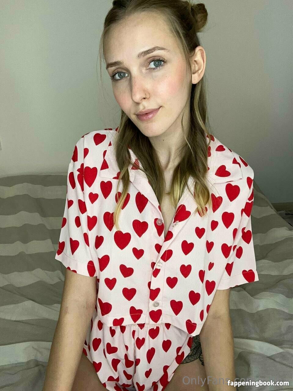 e.lina Onlyfans Nude Leaked Photos photo leak 25 of 37