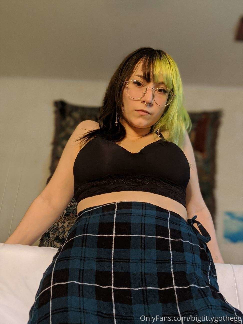 BigTittyGothEgg OnlyFans Nude Leaks photo leak 781 of 2039