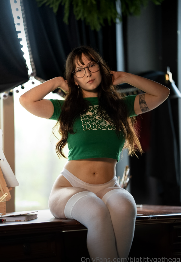 BigTittyGothEgg OnlyFans Nude Leaks photo leak 562 of 2039