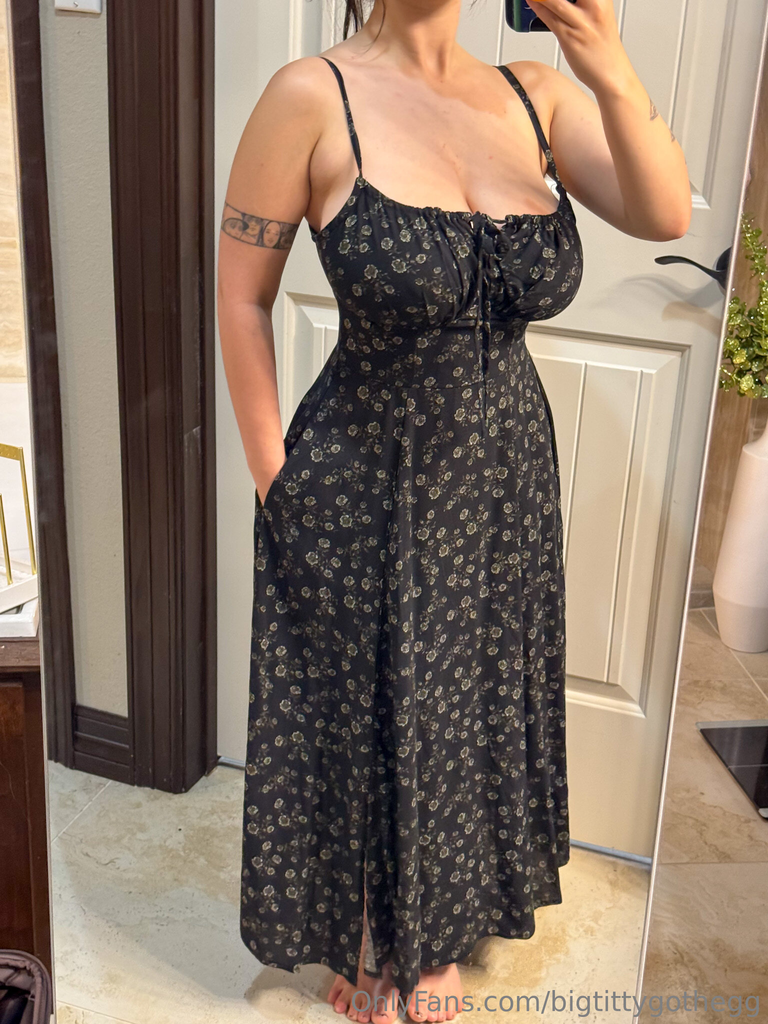 BigTittyGothEgg OnlyFans Nude Leaks photo leak 691 of 2039