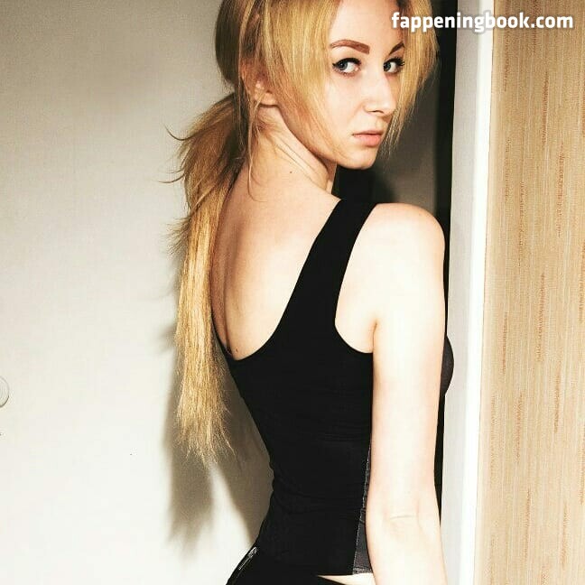 Bronnica Onlyfans Nude Leaked Photos photo leak 24 of 37