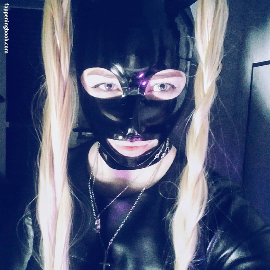 Bronnica Onlyfans Nude Leaked Photos photo leak 30 of 37