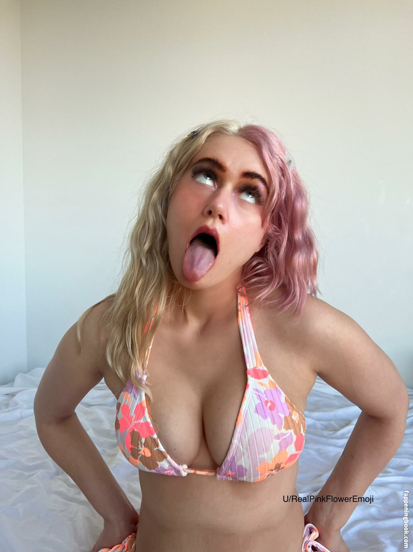 pinkfloweremoji Onlyfans Nude Leaked Photos photo leak 17 of 34