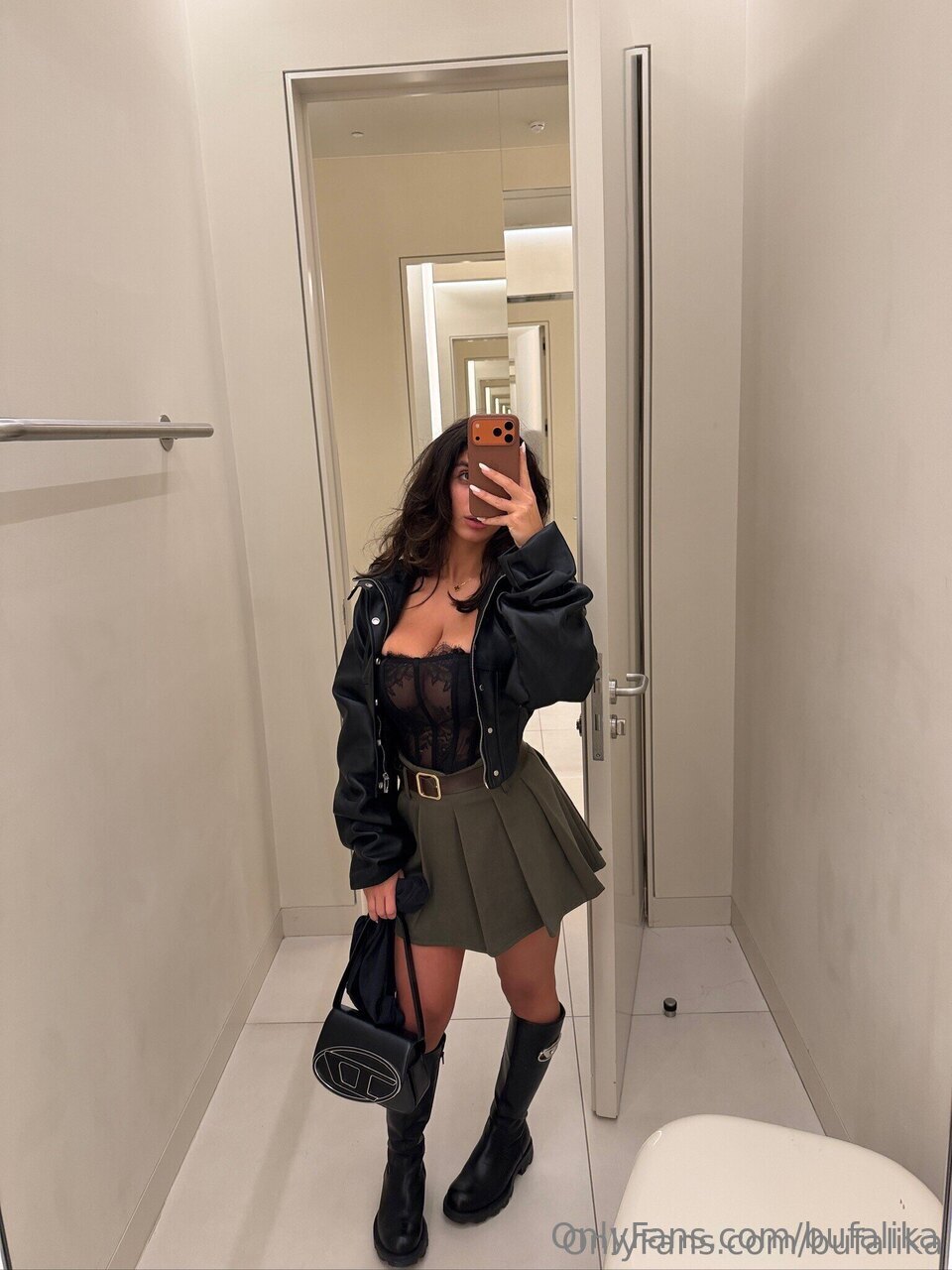 Ika D'Auria / bufalika OnlyFans Nude Leaks photo leak 196 of 852