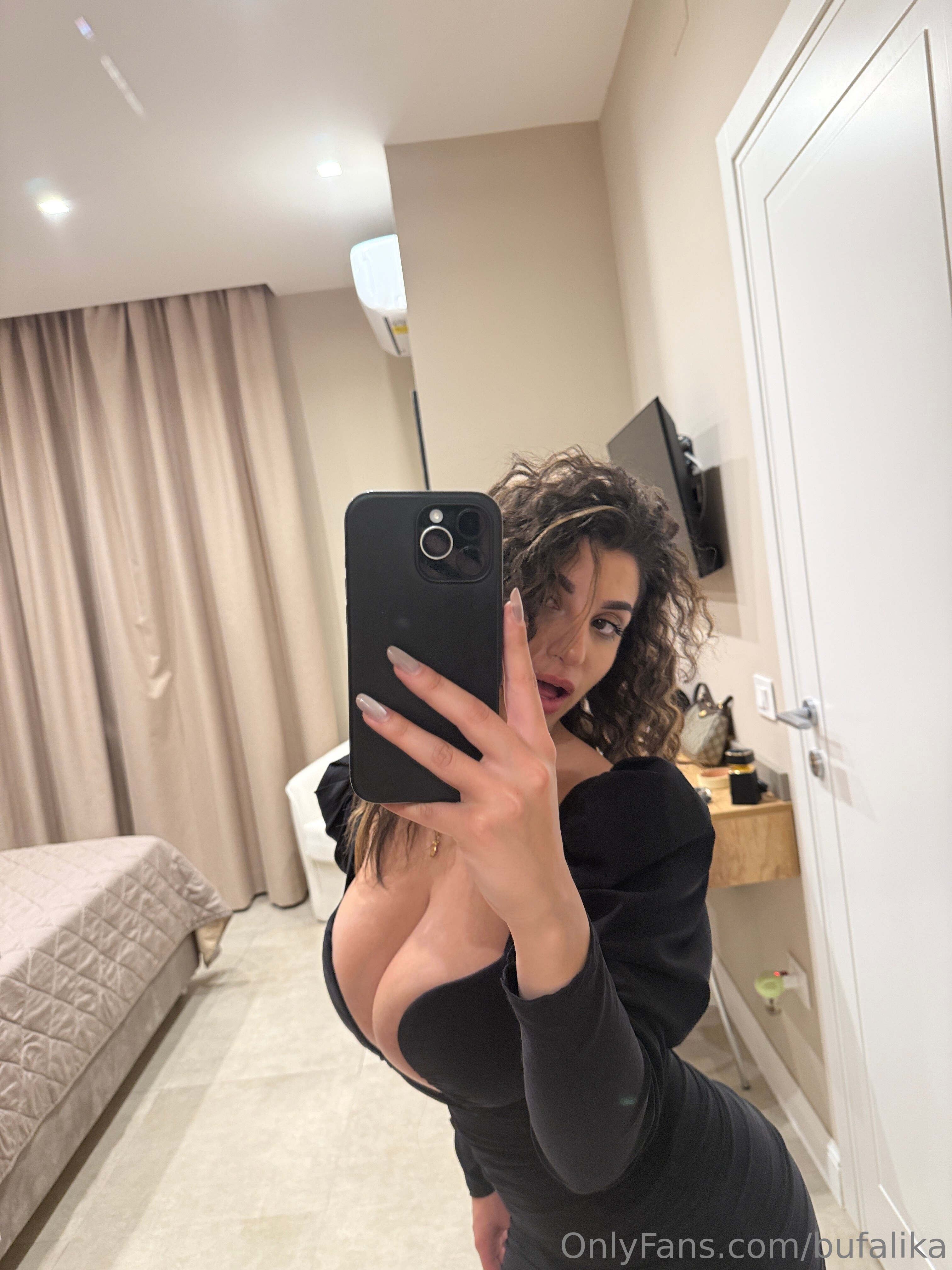 Ika D'Auria / bufalika OnlyFans Nude Leaks photo leak 561 of 852