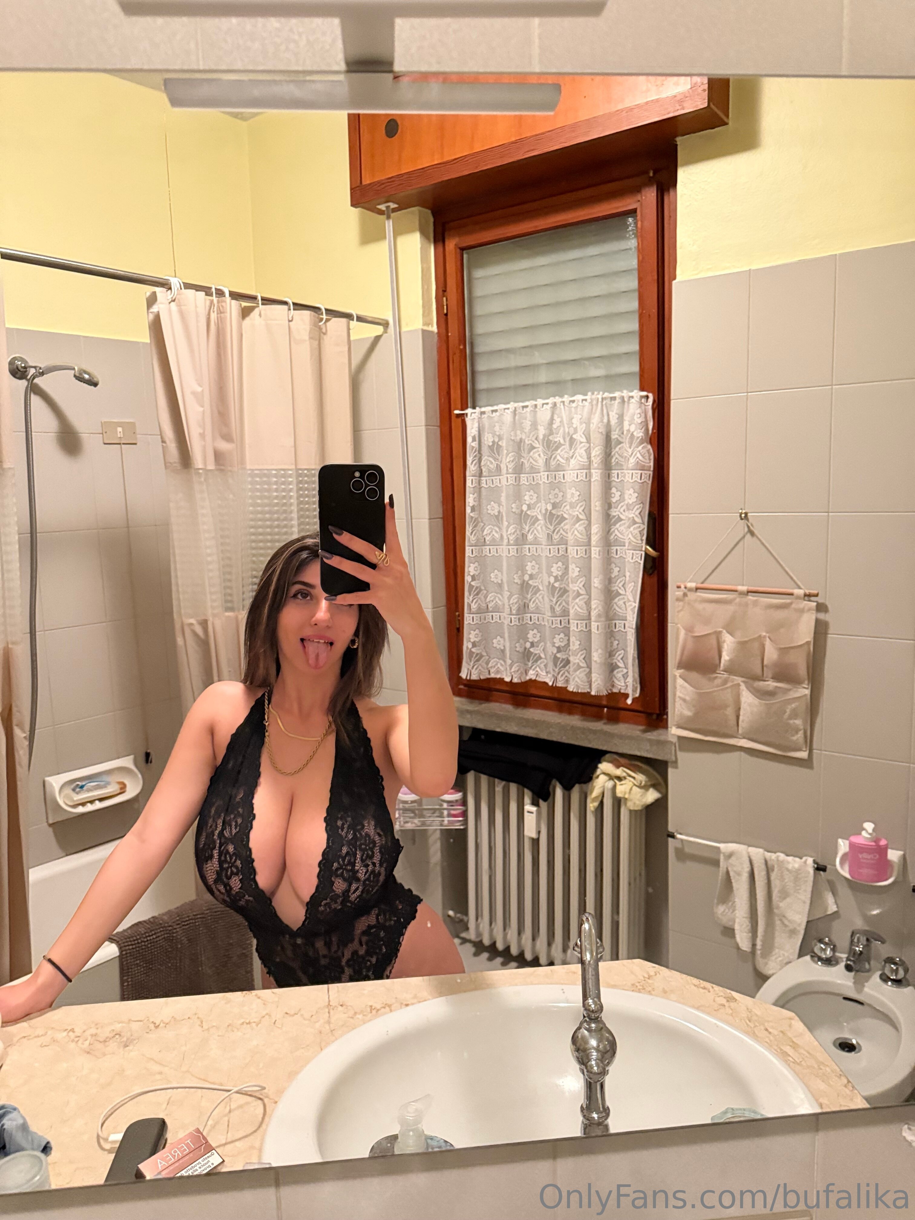 Ika D'Auria / bufalika OnlyFans Nude Leaks photo leak 800 of 852