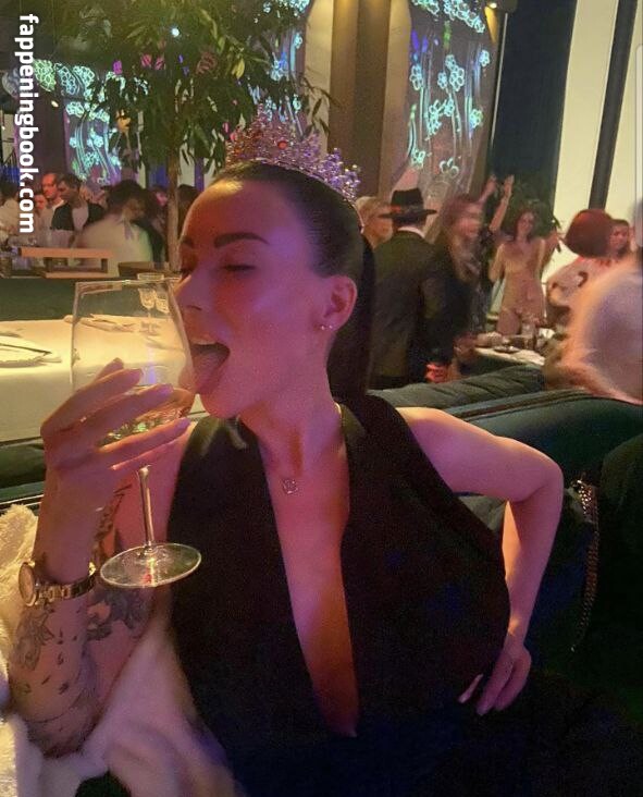 Alesya Vidnova Pena Onlyfans Nude Leaked Photos photo leak 28 of 49