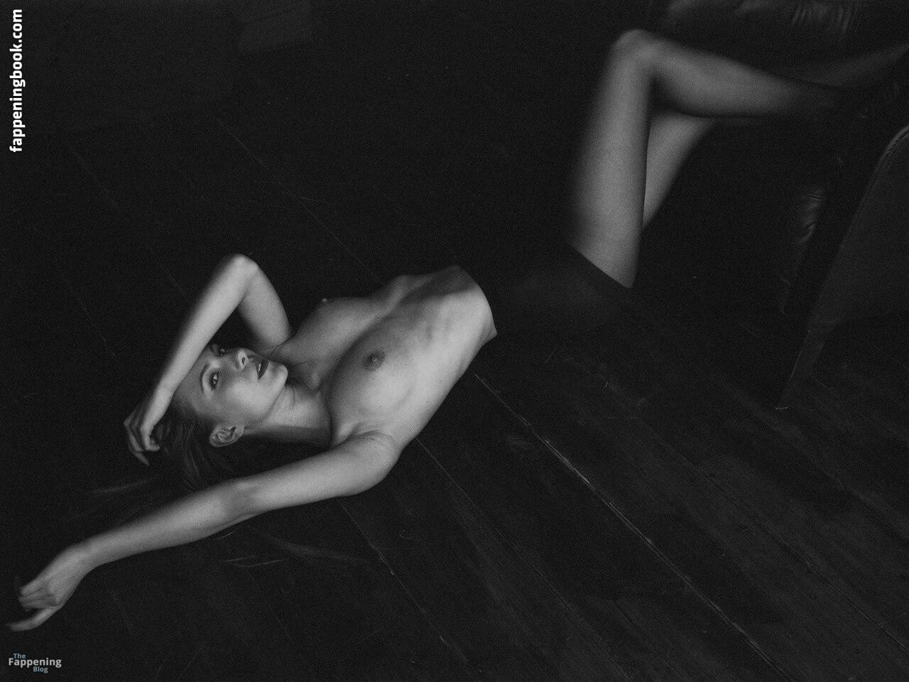 Stefania Iodkovskaya Onlyfans Nude Leaked Photos photo leak 27 of 39