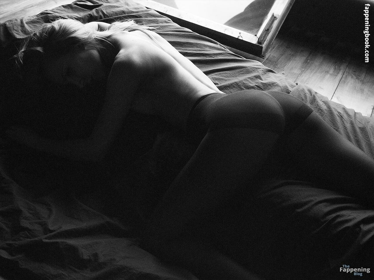 Stefania Iodkovskaya Onlyfans Nude Leaked Photos photo leak 33 of 39