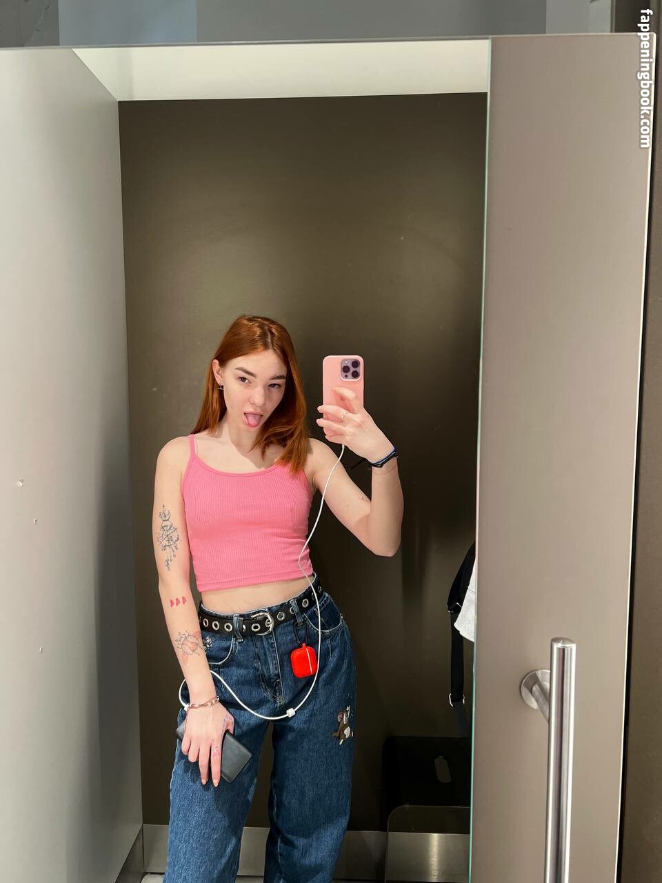 sonyasolanski Onlyfans Nude Leaked Photos photo leak 10 of 49