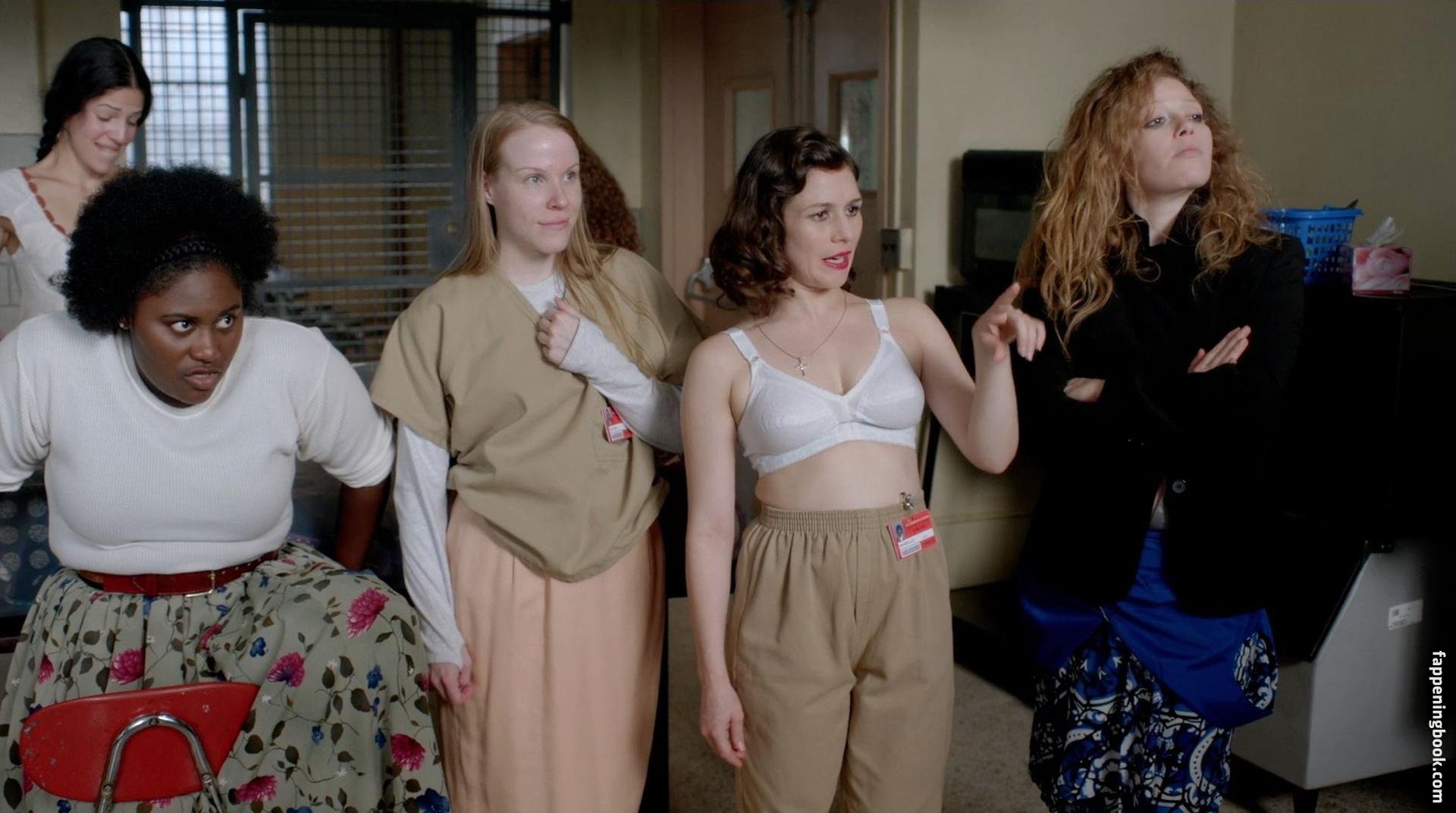 Yael Stone Onlyfans Nude Leaked Photos photo leak 12 of 31