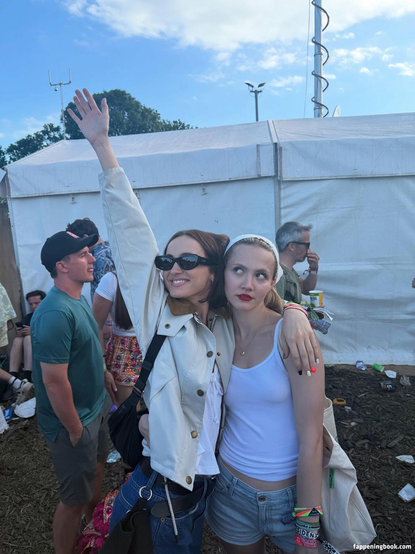 Iris Apatow Onlyfans Nude Leaked Photos photo leak 6 of 31