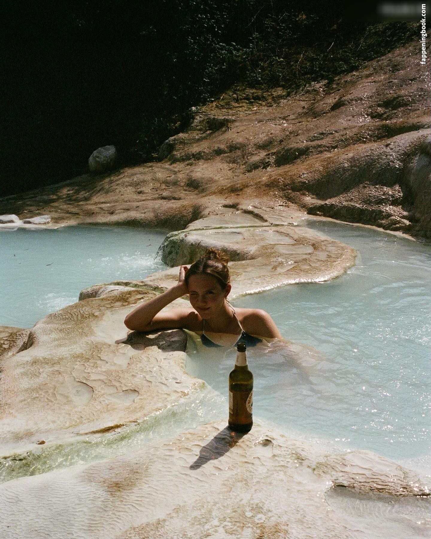 Iris Apatow Onlyfans Nude Leaked Photos photo leak 16 of 31