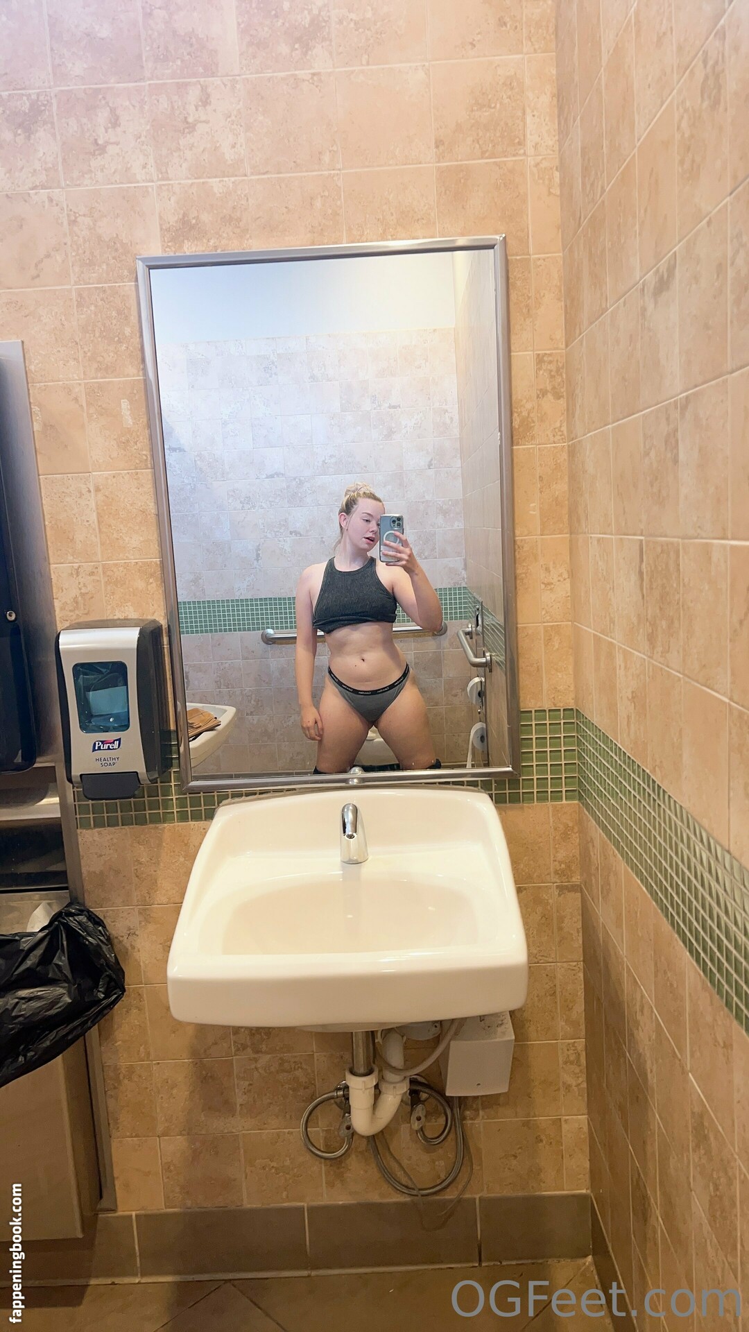 sativaskies Onlyfans Nude Leaked Photos photo leak 3 of 49