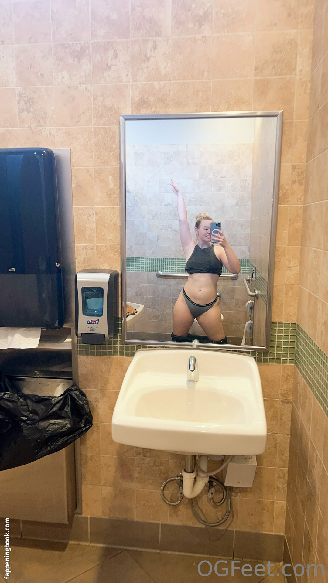 sativaskies Onlyfans Nude Leaked Photos photo leak 5 of 49