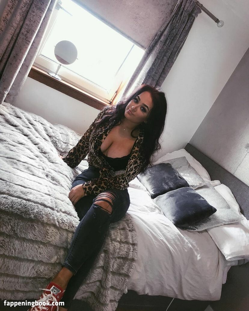 BustyMia E Onlyfans Nude Leaked Photos photo leak 37 of 47