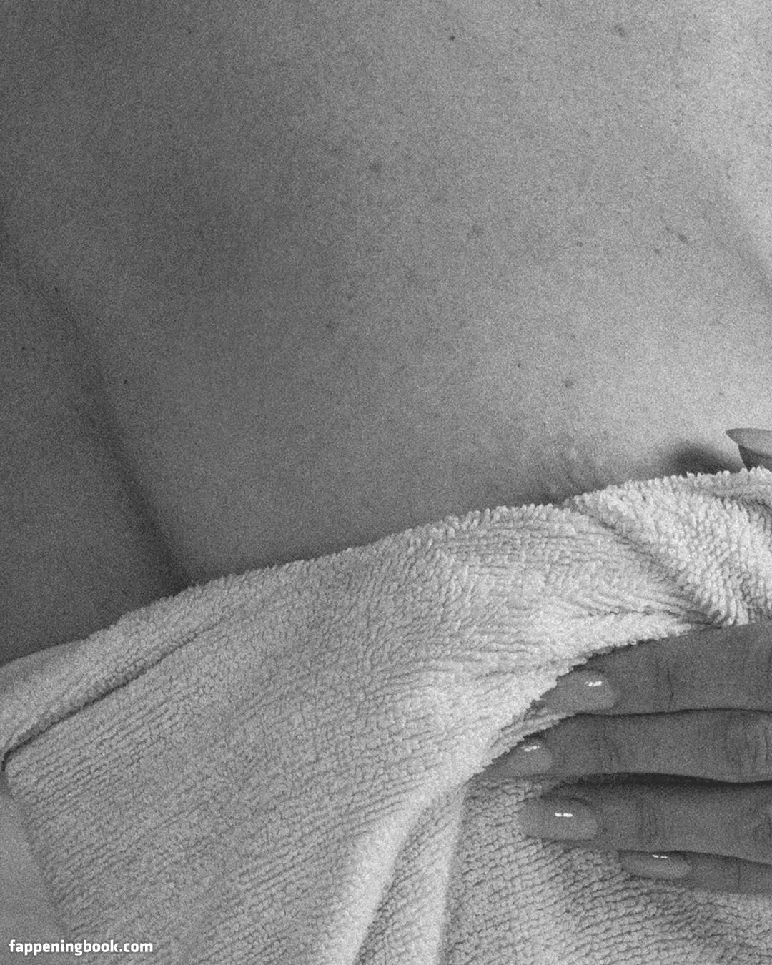 Bethanylydiaa Onlyfans Nude Leaked Photos photo leak 13 of 46