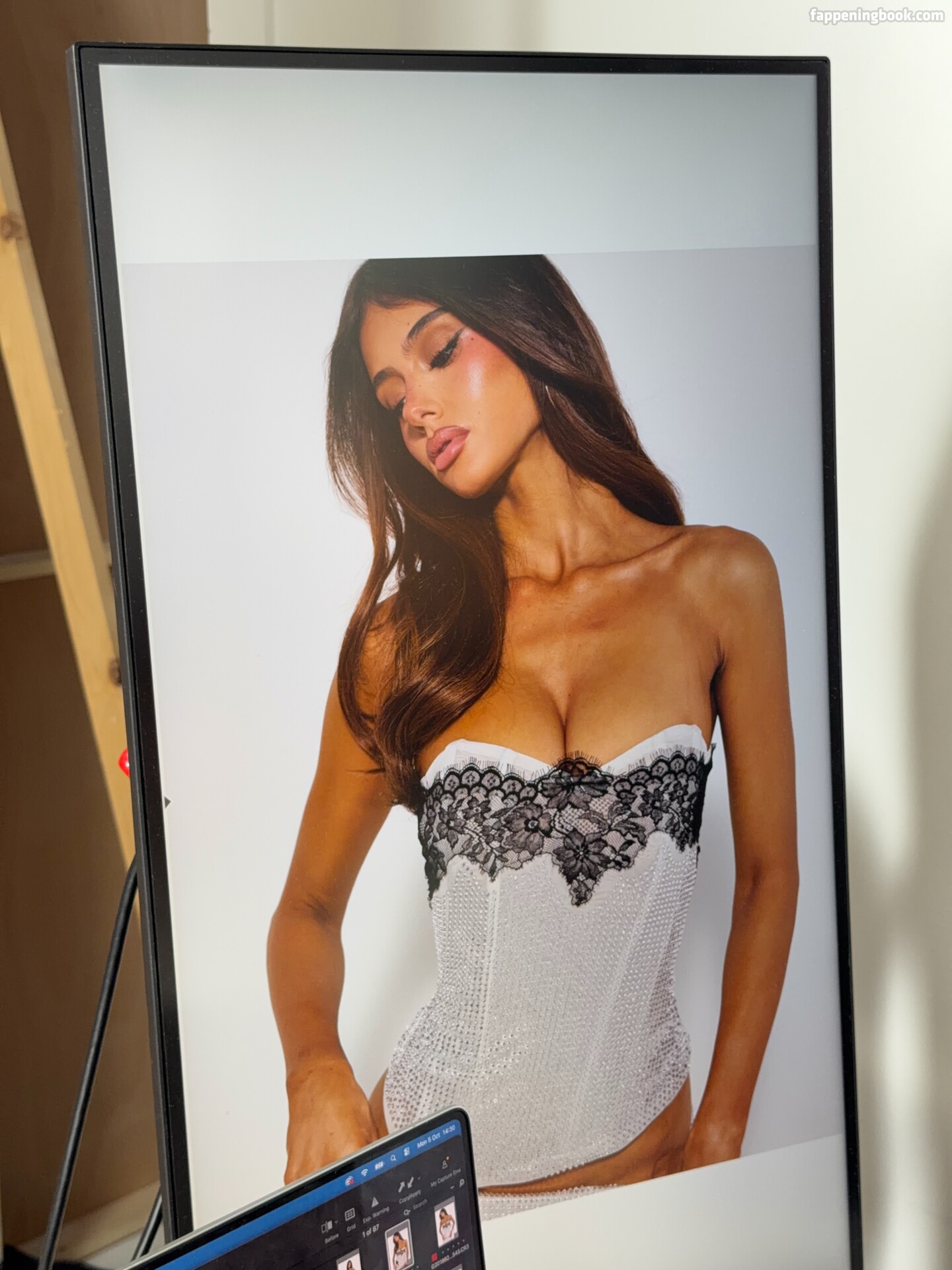 Ella Cervetto Onlyfans Nude Leaked Photos photo leak 3 of 49