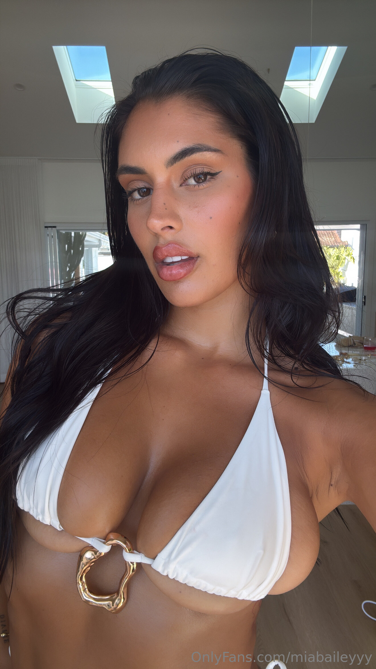 carla.janee | Mia Bailey | Miabaileyyy OnlyFans Nude Leaks photo leak 36 of 214