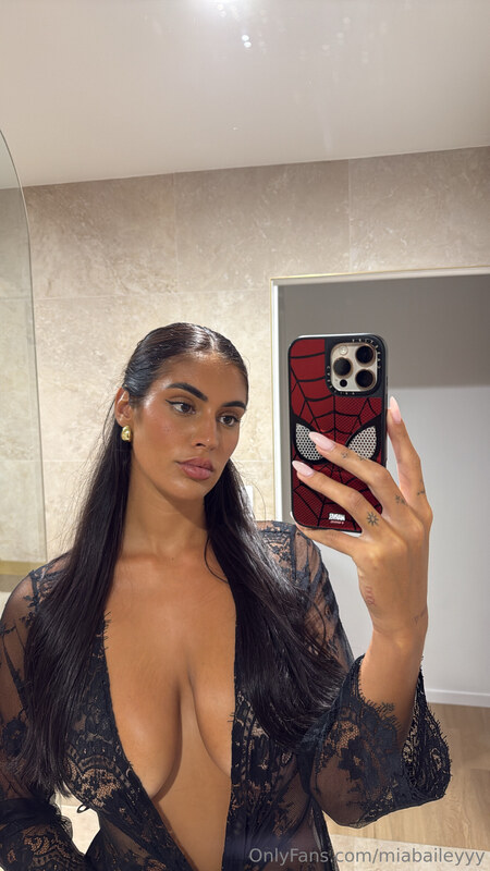 carla.janee | Mia Bailey | Miabaileyyy OnlyFans Nude Leaks photo leak 50 of 214