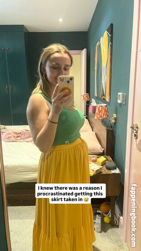 Hannah Witton Onlyfans Nude Leaked Photos photo leak 15 of 48