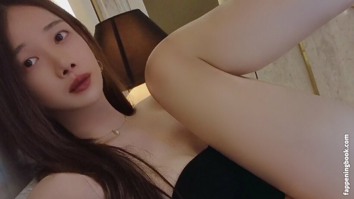 o9u2se3t1898vlb Onlyfans Nude Leaked Photos photo leak 5 of 36