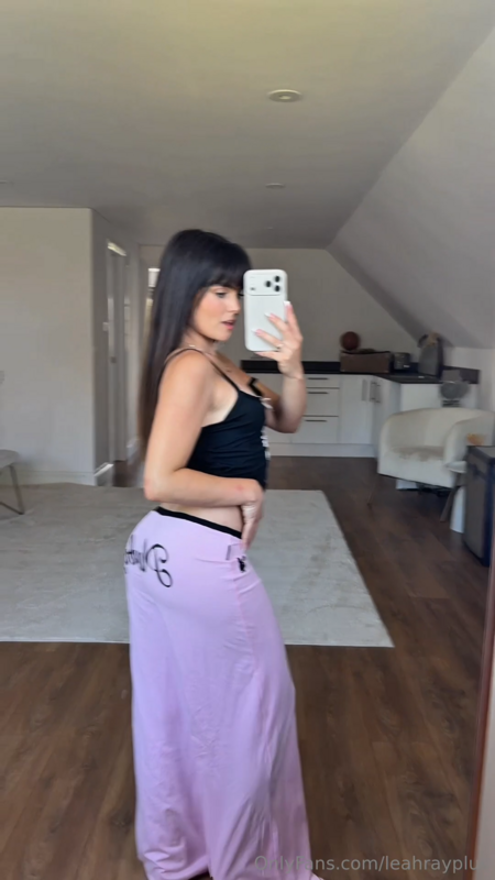 Littleleah100 | leahray_xx | leahray_x | leahrayplus OnlyFans Nude Leaks photo leak 16 of 205