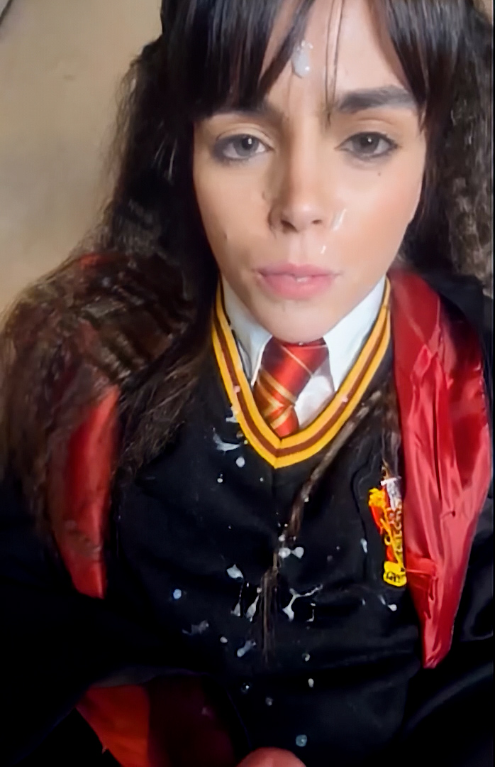 Littleleah100 | leahray_xx | leahray_x | leahrayplus OnlyFans Nude Leaks photo leak 101 of 205