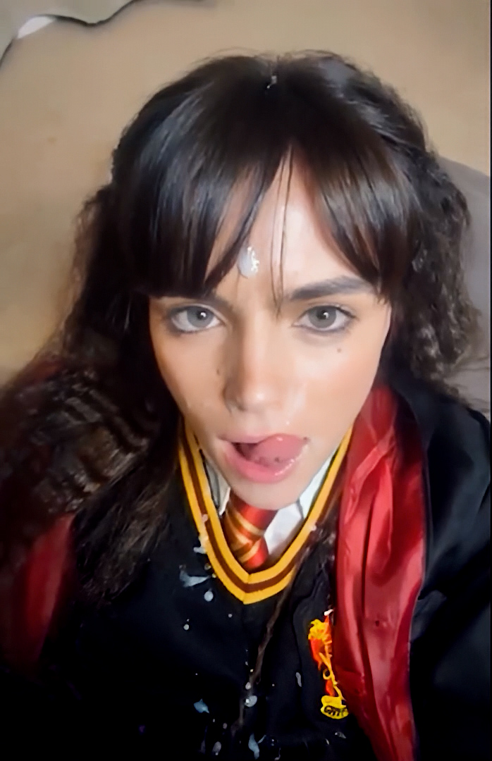 Littleleah100 | leahray_xx | leahray_x | leahrayplus OnlyFans Nude Leaks photo leak 103 of 205