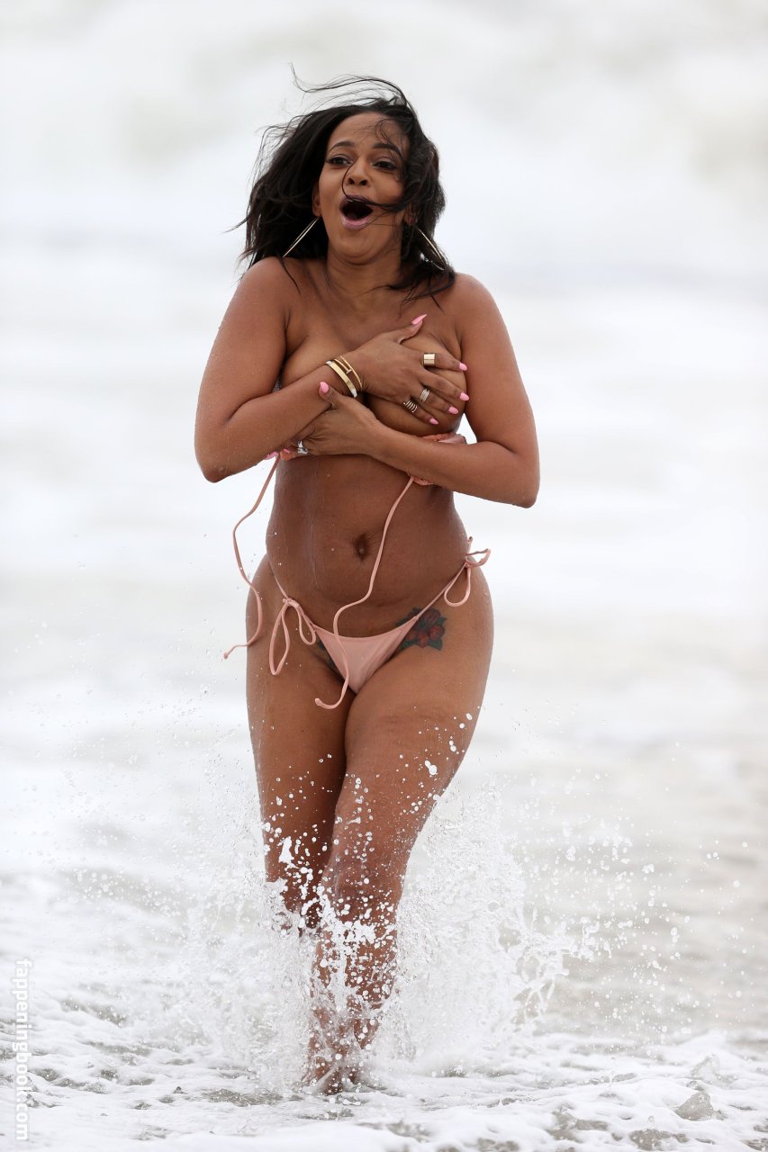 Sundy Carter Onlyfans Nude Leaked Photos photo leak 36 of 49