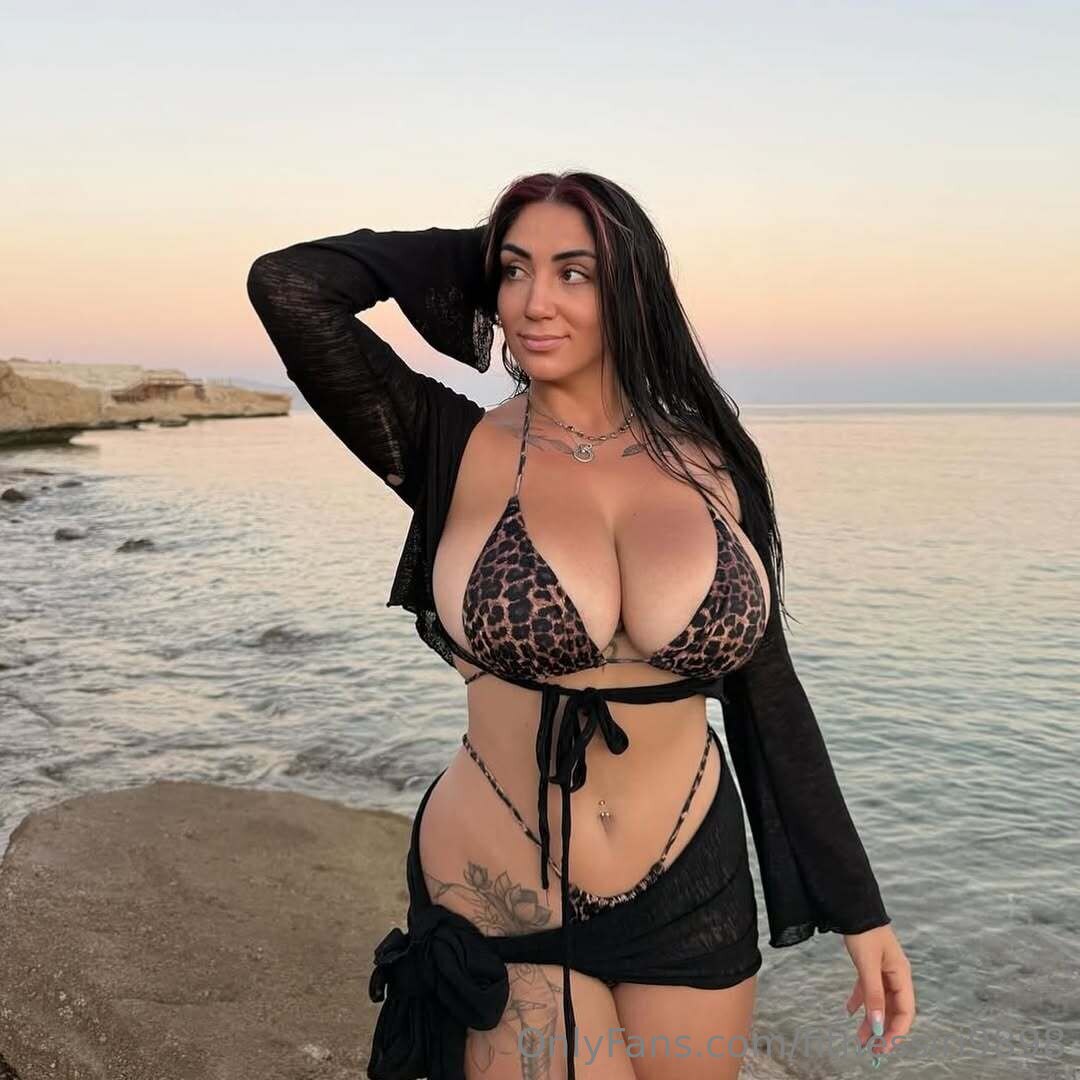 Andreea Irimescu / Irifit98 / FitnessIri / fitnessiri9898 OnlyFans Nude Leaks photo leak 76 of 105