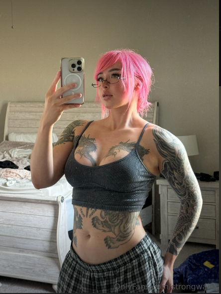 strongwaifu OnlyFans Nude Leaks photo leak 142 of 213