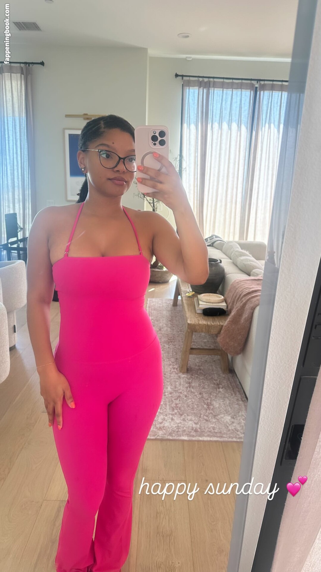 Halle Bailey Onlyfans Nude Leaked Photos photo leak 38 of 47