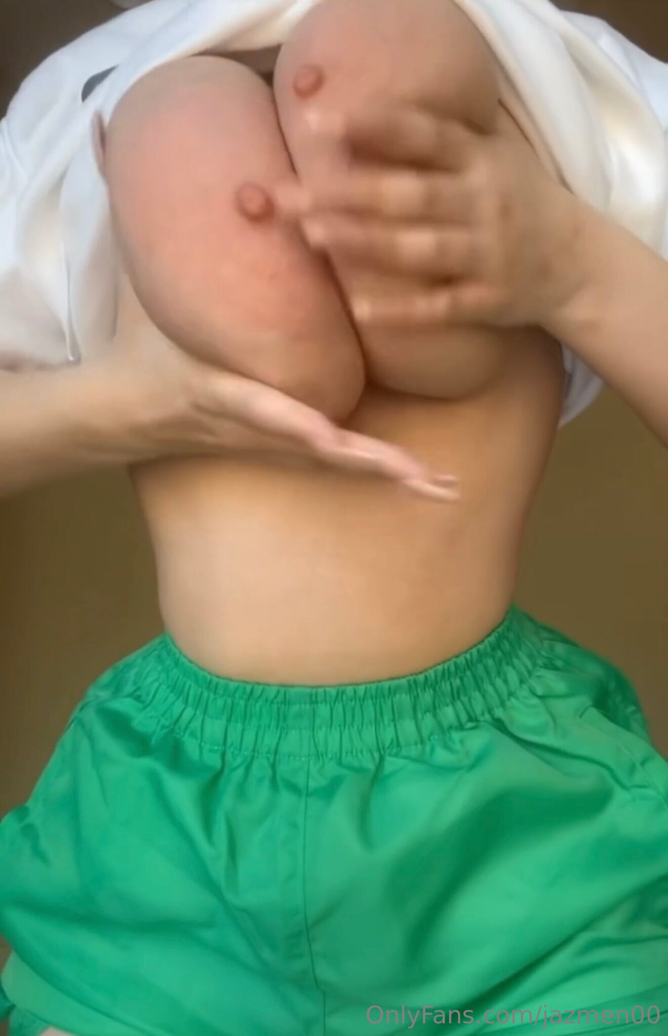 Jazmen00 / Petitencurvy112 OnlyFans Nude Leaks photo leak 32 of 391