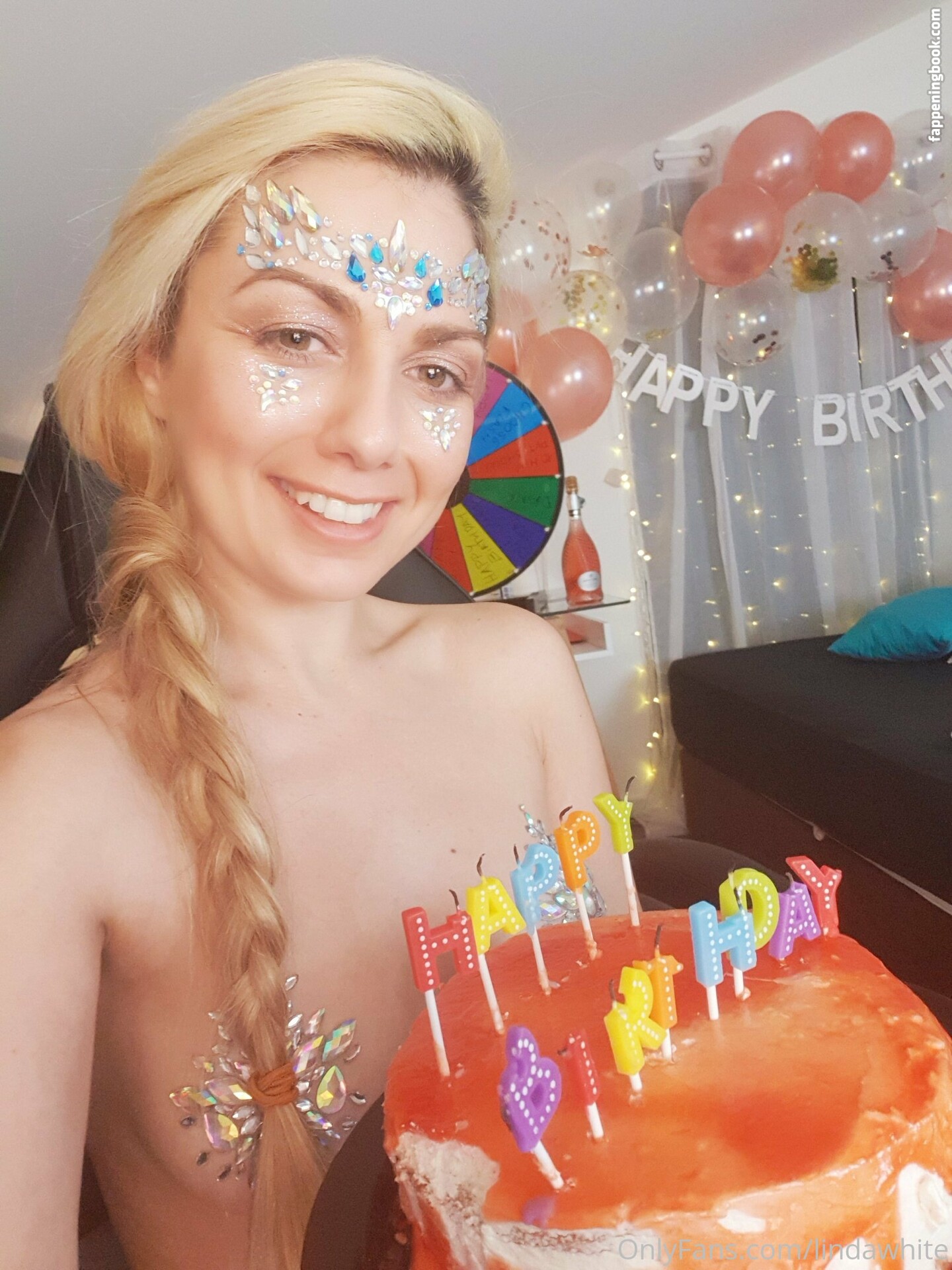 LindaWhite Onlyfans Nude Leaked Photos photo leak 1 of 9 LindaWhite Onlyfans Nude Leaked Photos photo leak 1 of 9