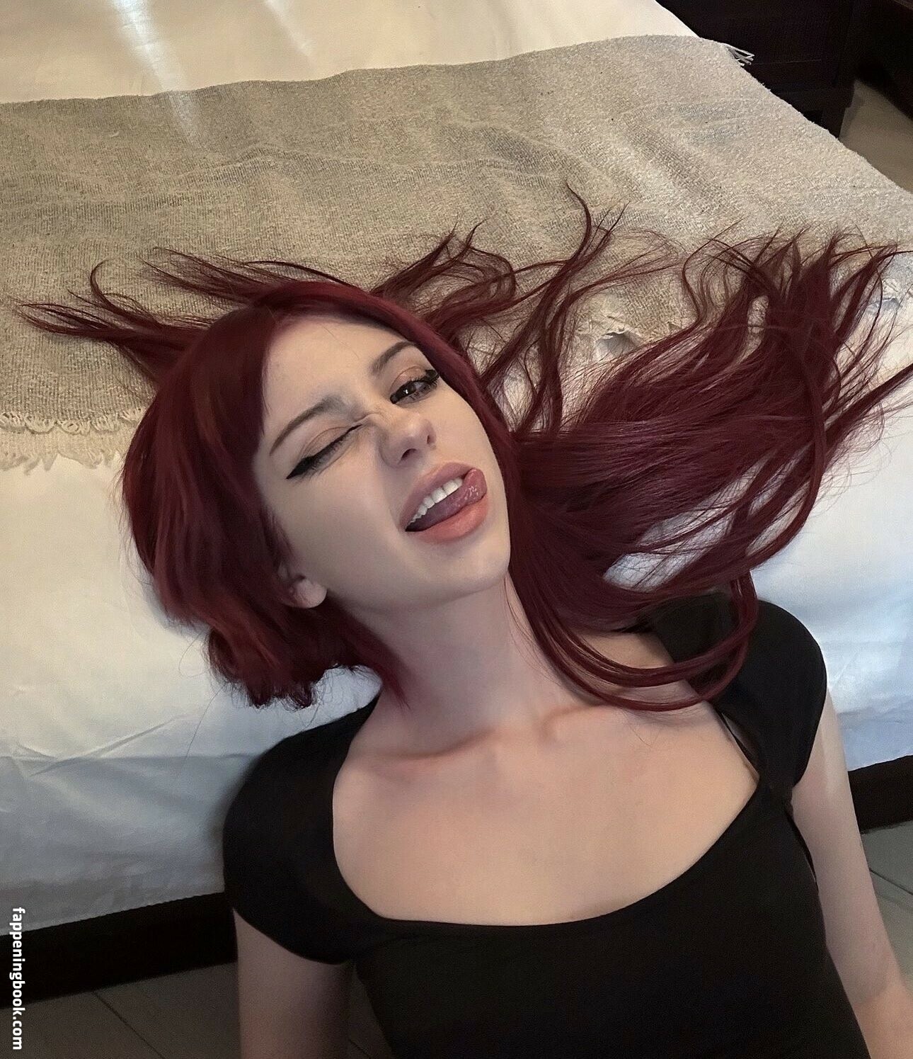 Zaperwave Onlyfans Nude Leaked Photos photo leak 24 of 48