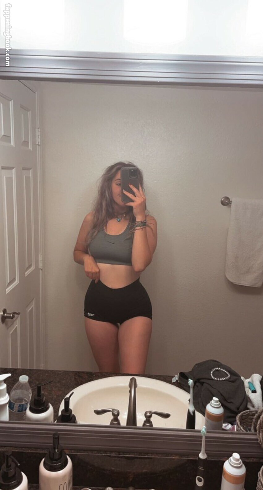 Hannabanana123 Onlyfans Nude Leaked Photos photo leak 21 of 26