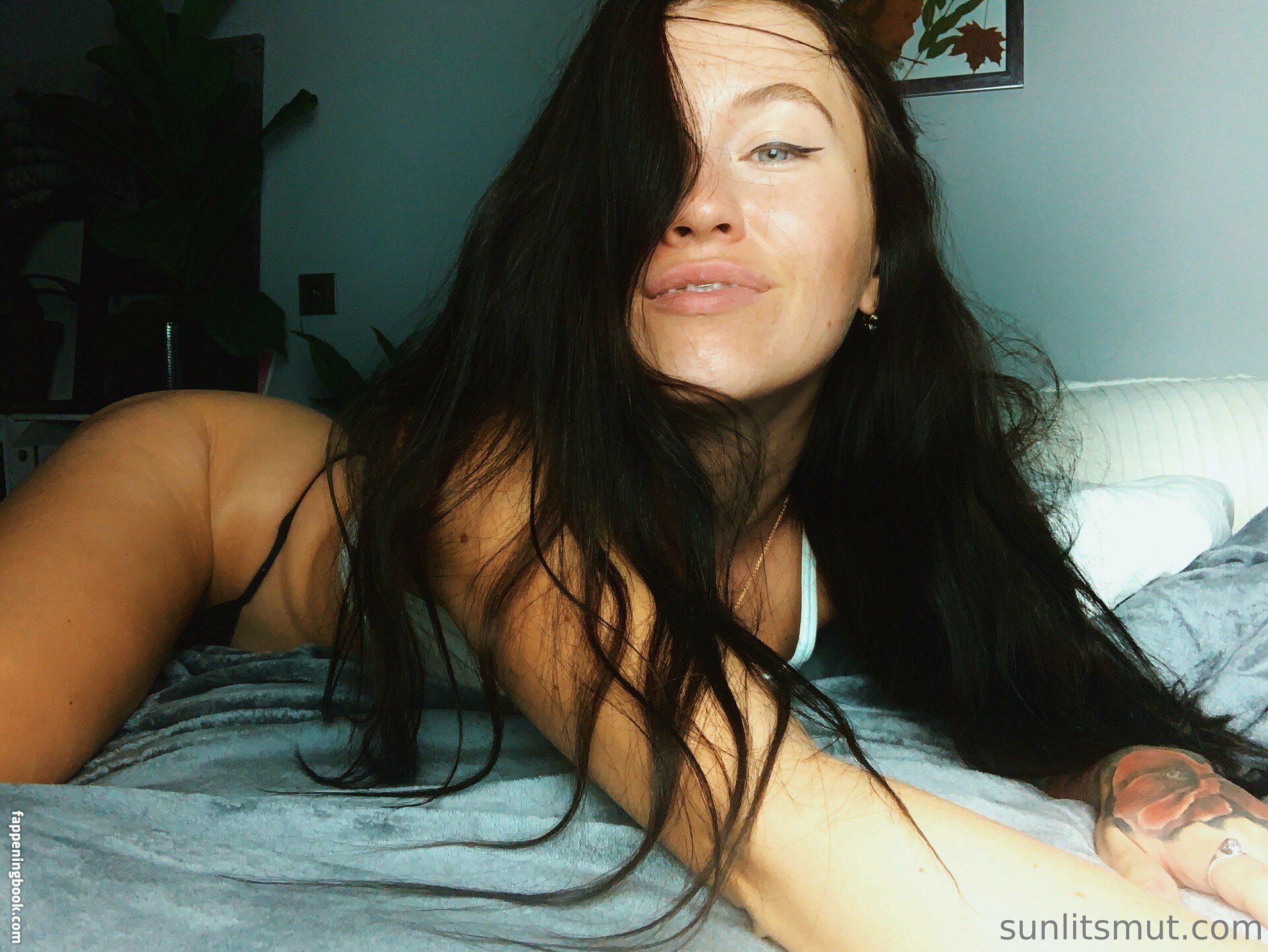 xmishacrossx Onlyfans Nude Leaked Photos photo leak 12 of 48
