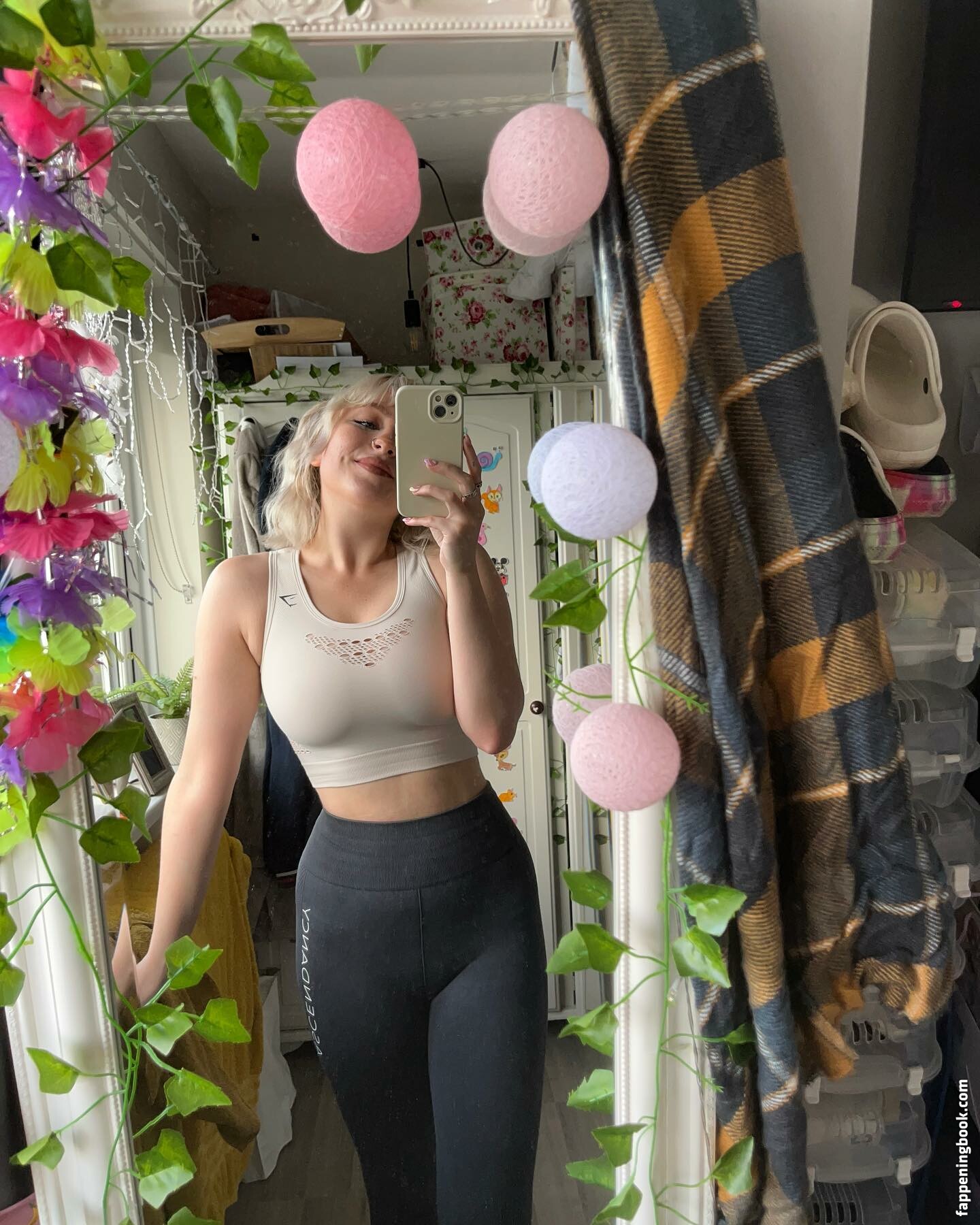 m.ae.3 Onlyfans Nude Leaked Photos photo leak 1 of 50