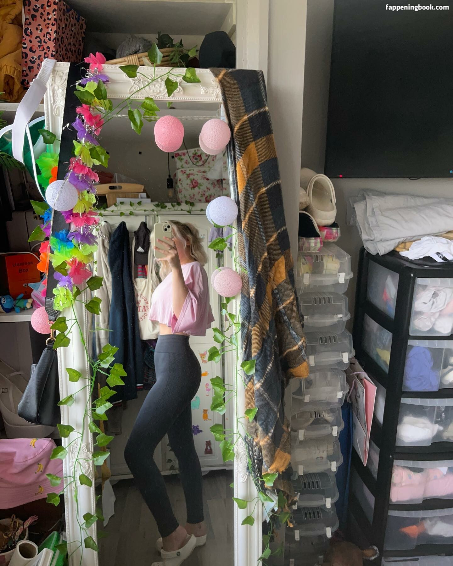 m.ae.3 Onlyfans Nude Leaked Photos photo leak 17 of 50