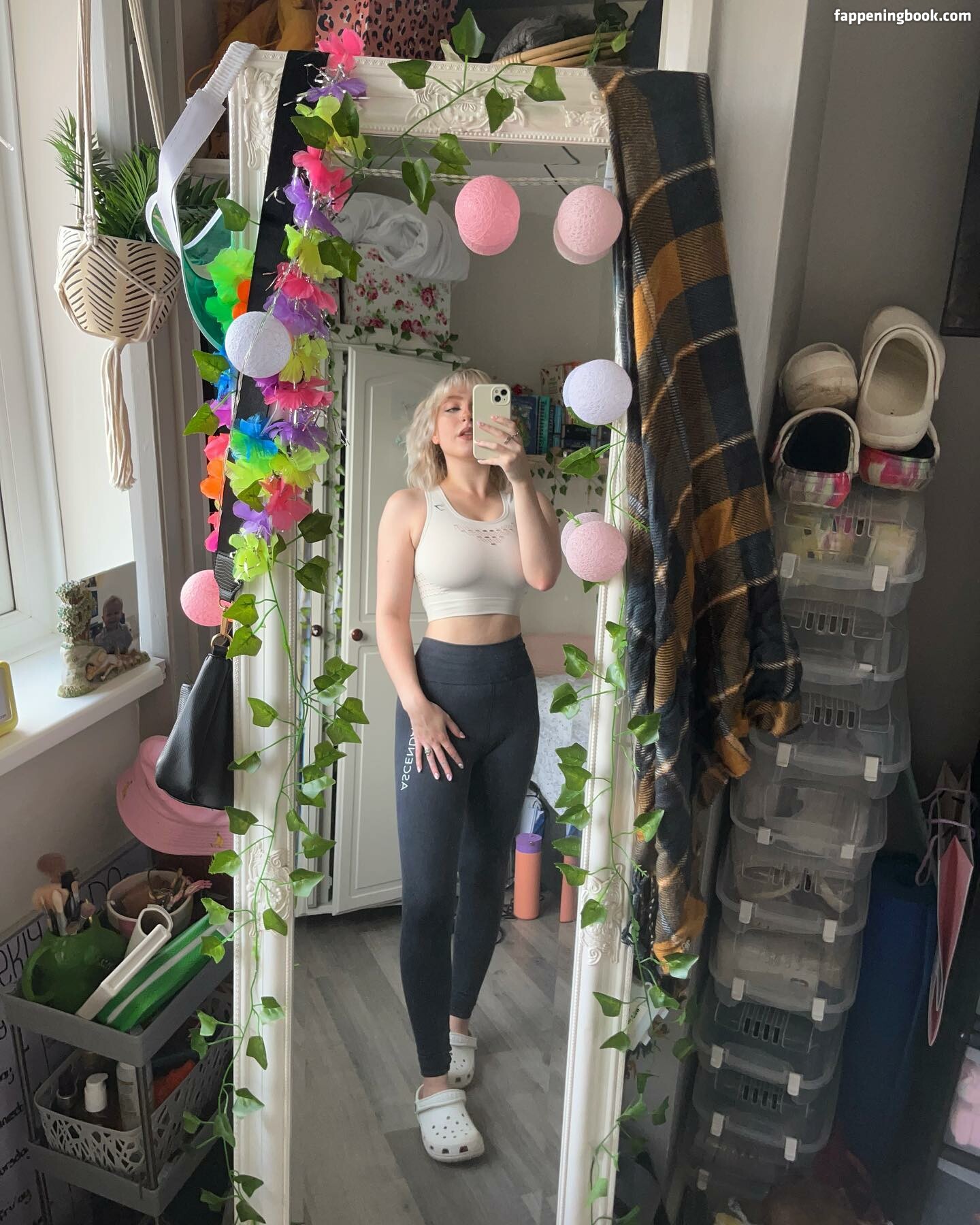 m.ae.3 Onlyfans Nude Leaked Photos photo leak 22 of 50