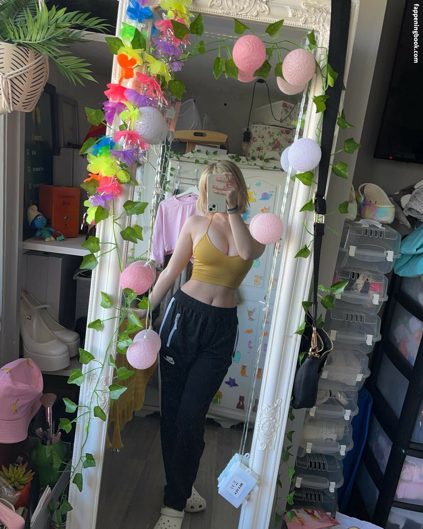 m.ae.3 Onlyfans Nude Leaked Photos photo leak 33 of 50
