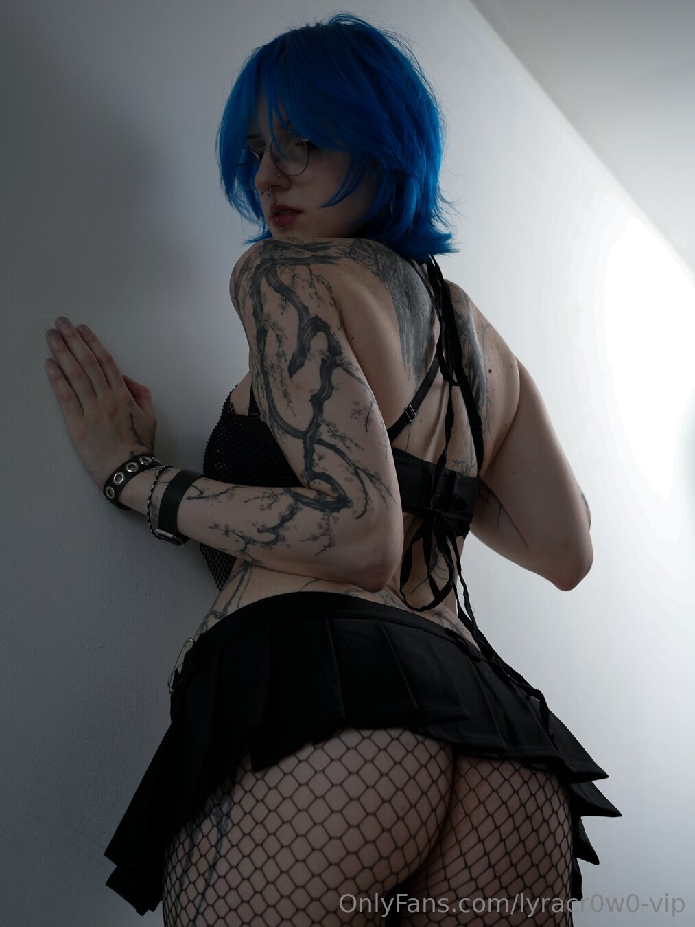 Lyra Crow | lyracr0w0 OnlyFans Nude Leaks photo leak 598 of 876