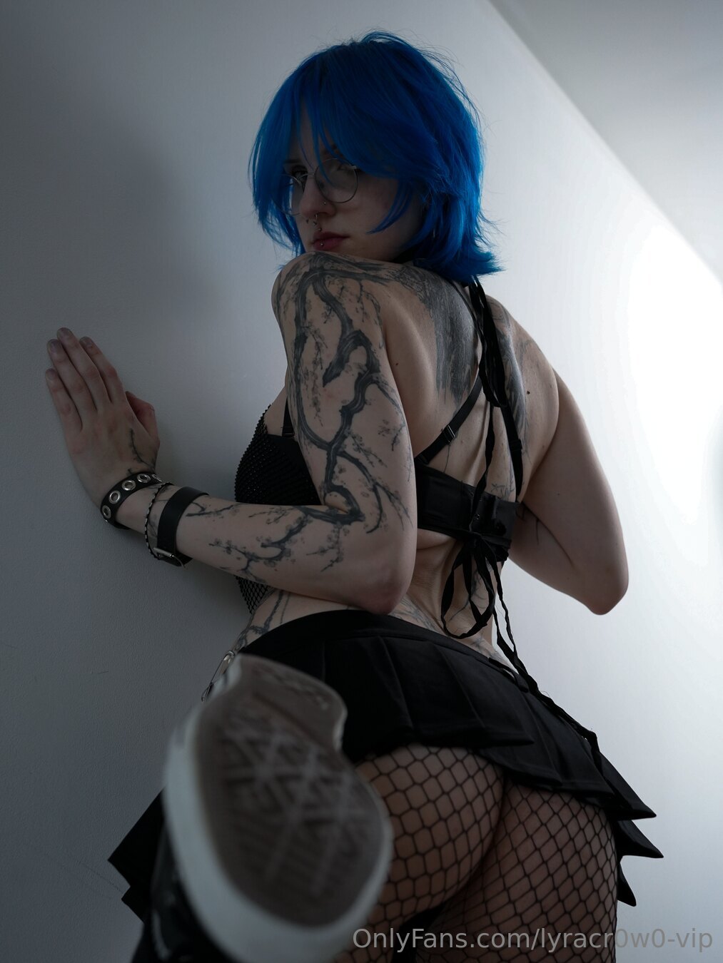 Lyra Crow | lyracr0w0 OnlyFans Nude Leaks photo leak 599 of 876