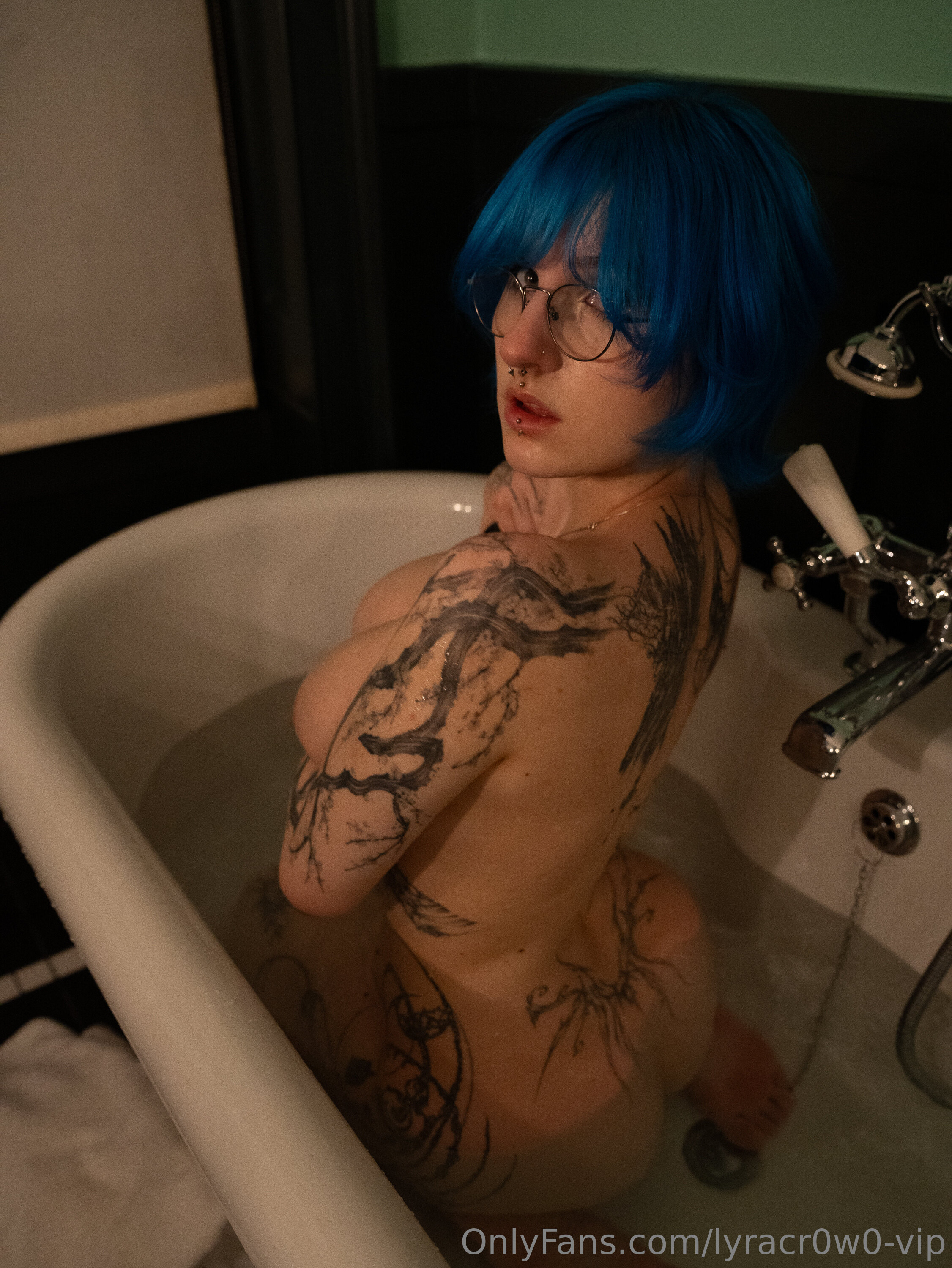 Lyra Crow | lyracr0w0 OnlyFans Nude Leaks photo leak 183 of 876
