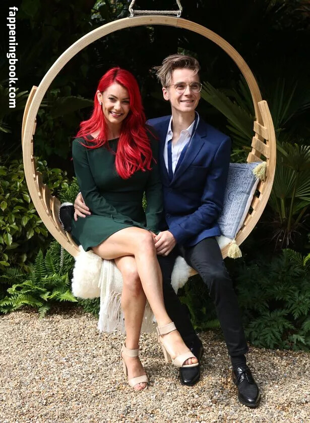 Dianne Buswell Onlyfans Nude Leaked Photos photo leak 3 of 44