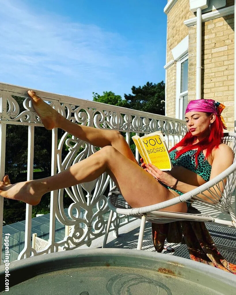 Dianne Buswell Onlyfans Nude Leaked Photos photo leak 10 of 44