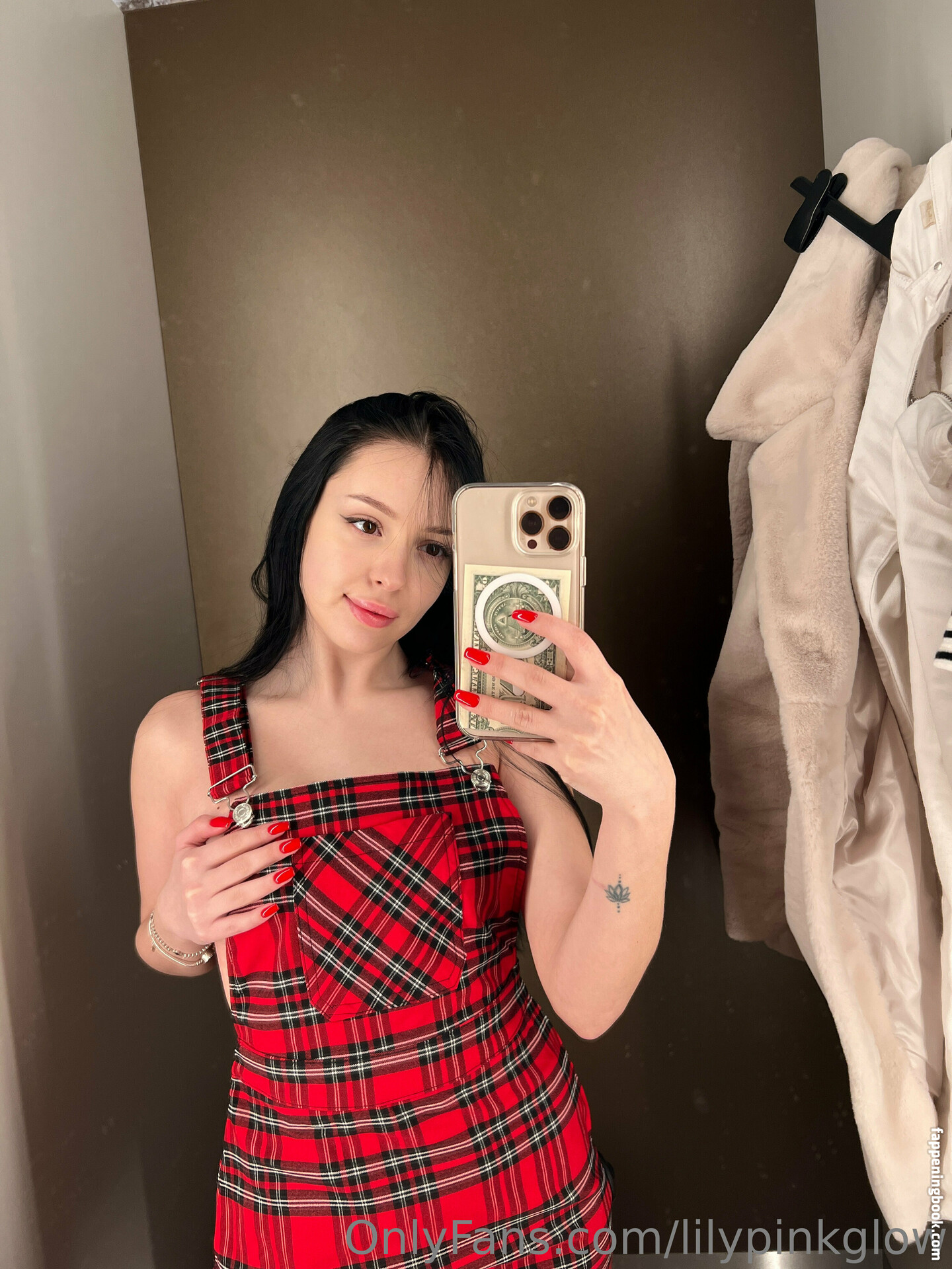 lilypinkglow Onlyfans Nude Leaked Photos photo leak 16 of 18 lilypinkglow Onlyfans Nude Leaked Photos photo leak 16 of 18